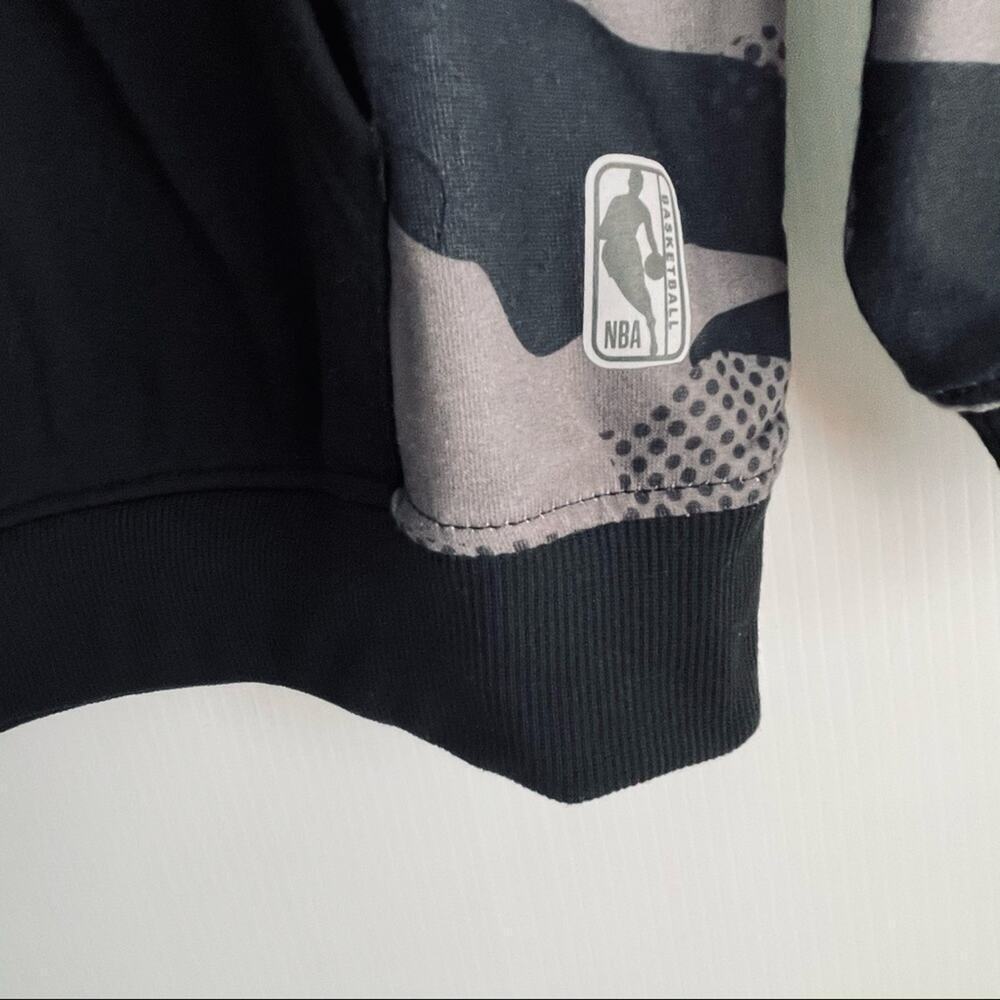 🆕NBA camo hoodie black and grey basketball youth kids boys large 14-16 pullover - Picture 8 of 9